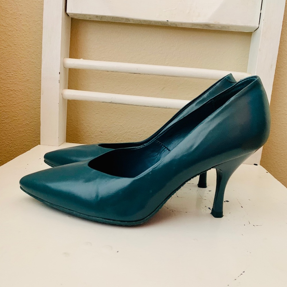 ESPRIT Leather Heels. 6